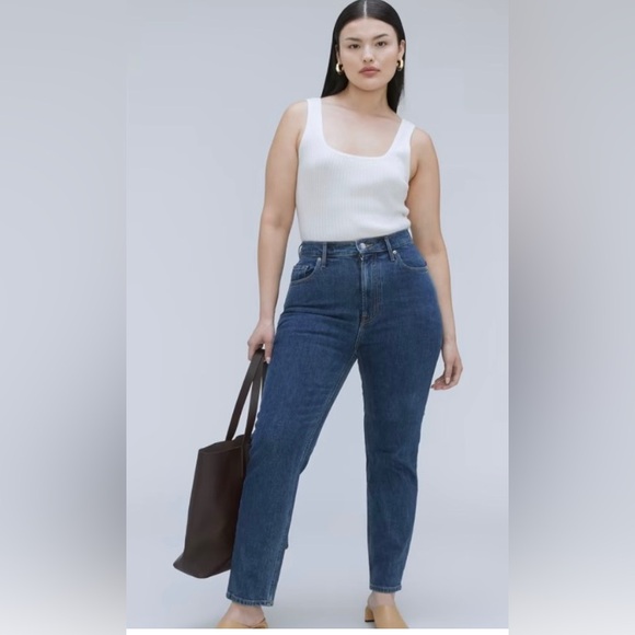 Everlane Denim - Everlane The Original Curvy Cheeky Jean
Organic Cotton